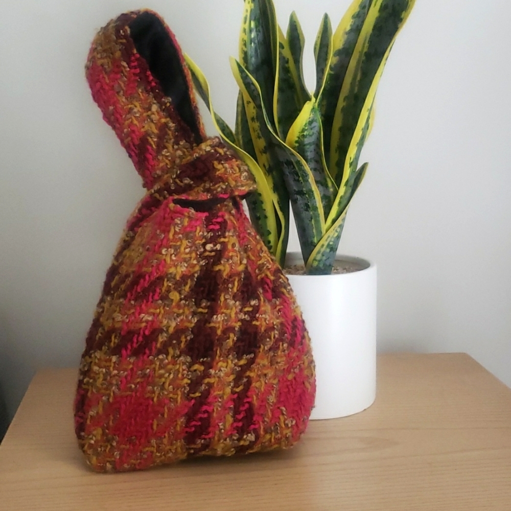 Yaito Wool Flannel Knot Bag